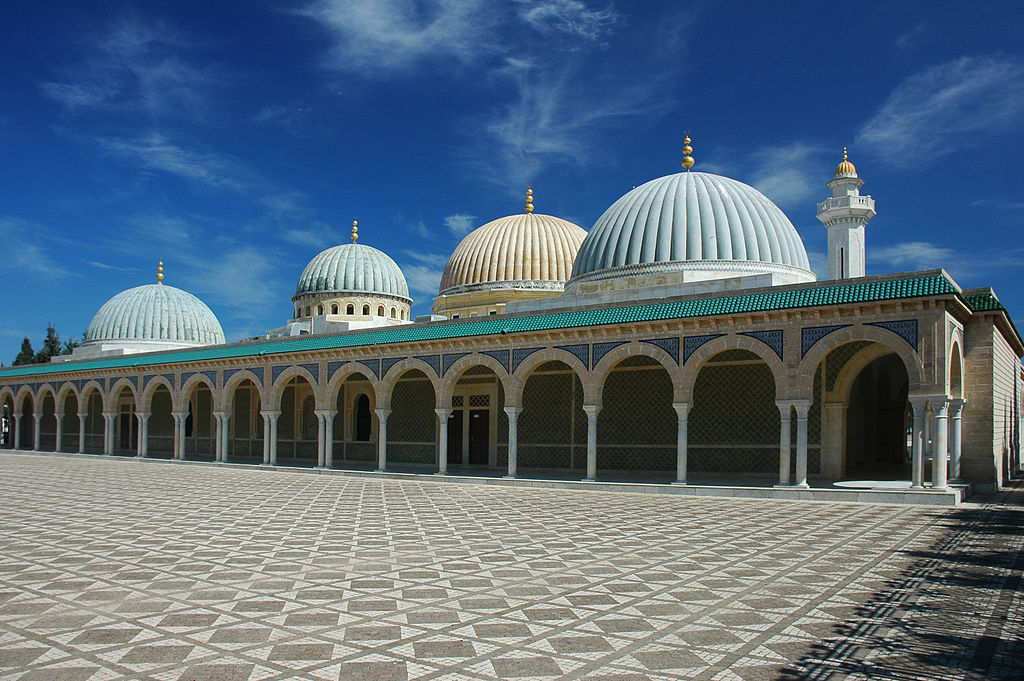 1024px-TUNISIE_MONASTIR_MAUSOLEE_BOURGHIBA_03